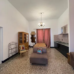  Homestay La Casa Cuadrada Spain